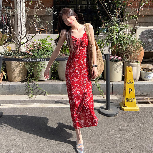 西遇碎花吊带连衣裙女夏季新款海边度假旅游收腰v领长裙SS050685 商品图1