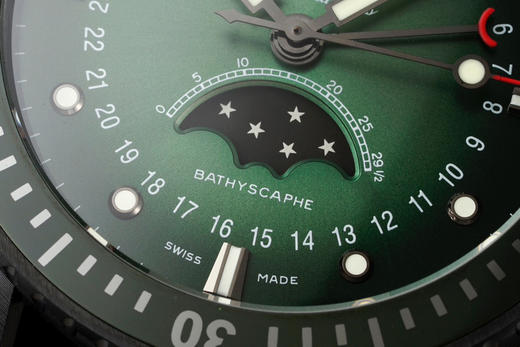 『NOOB official➕市场独家首创，没有之一』宝珀 五十寻 50寻全日历深潜器首创全陶瓷表链
1、集多功能于表盘显示（12 点钟位置的窗口显示星期和月份，以及 6 点钟位置的子表盘显示月相✔️ 商品图11