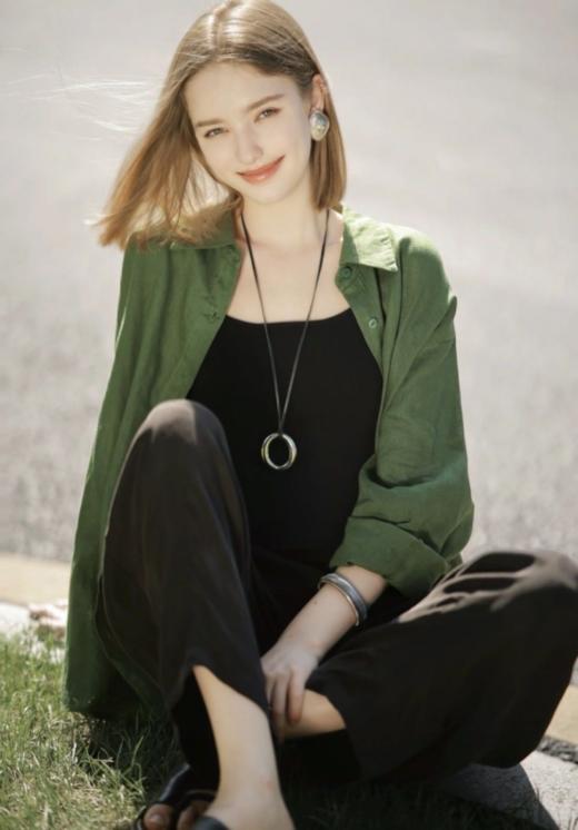 🌿【100%苎麻版】‼苎麻松绿衬衫，苎麻衬衫大受欢迎🌸，这次大胆做了松绿色版本，绝了！ 🎉气质这块妥妥的拿捏！在人群中脱颖而出！ 商品图4