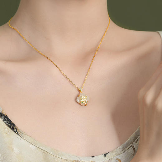 Winy925银百花园系列桃花和田玉项链配证书送女友闺蜜节日生日礼物 商品图4