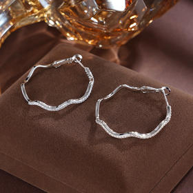 子佩集S925银【粼粼清波】耳环【YEH-2439101】纯银时尚扣环耳圈波浪2505