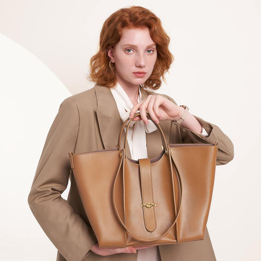 【预售3天】2025新款女包托特包大容量秋冬大包简约百搭单肩水桶包M7258 商品图1