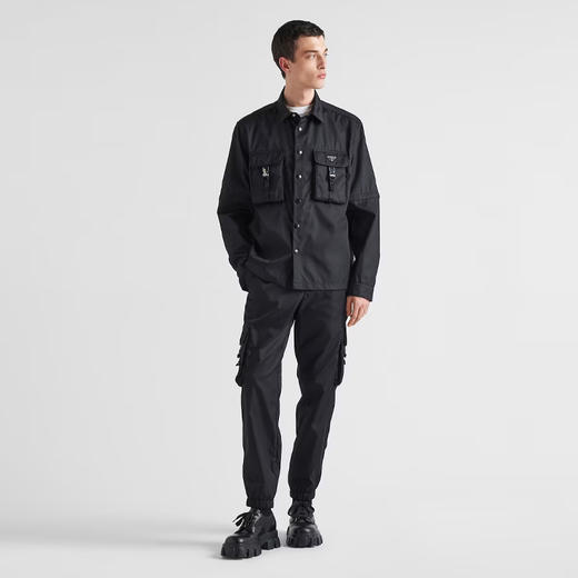 PRADA 普拉达 男士 Re-Nylon 再生尼龙珐琅金属三角形徽标长袖衬衫 黑色 SC548 1WQ8 F0002 商品图1