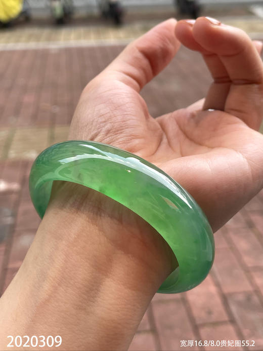 木那艳绿镯【2020309】贵妃圈口55.2~具体价格微信咨询 商品图4