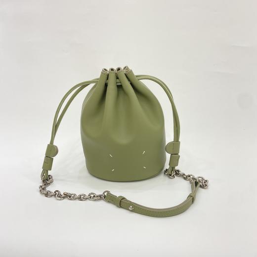 【预售3天】小众轻奢高级感水桶包2025新款链条抽绳束口单肩斜跨包XXX8908 商品图0