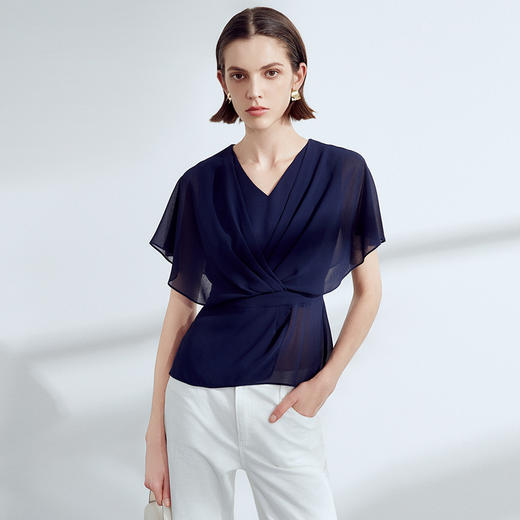EITIE爱特爱夏季新款V领收腰X型法式显瘦T恤上衣7813518 商品图1