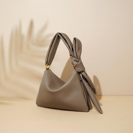 【预售3天】2025小众新款高级个性女包单肩斜挎大容量高级手提包X9203 商品图7