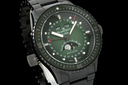 『NOOB official➕市场独家首创，没有之一』宝珀 五十寻 50寻全日历深潜器首创全陶瓷表链
1、集多功能于表盘显示（12 点钟位置的窗口显示星期和月份，以及 6 点钟位置的子表盘显示月相✔️ 商品图1