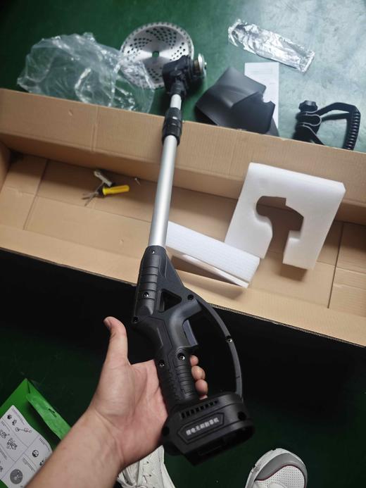 【货号010089】充电式割草机除草机21V无刷割草机牧田插脚锂电无刷打草机 商品图3