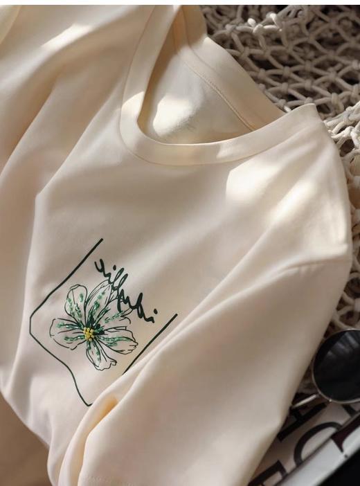 ✨朗家同款精梳棉【印花钉珠花卉圆领短袖】清爽简单的夏日短袖T，100%棉 商品图3