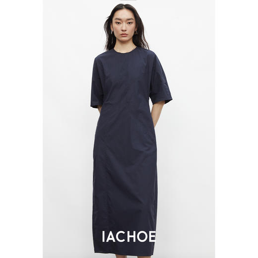 棉仓3431516023-IACHOE立体剪裁宽松版型显瘦不规则收腰连衣裙中长款 商品图0