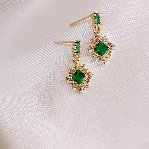 PIARA复古宫廷祖母绿宝石满钻耳钉EAB0008 商品图1