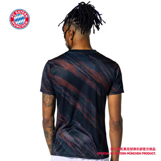 【官网同款】拜仁慕尼黑足球俱乐部丨拜仁黑色25-26客场赛前热身短袖 商品图2