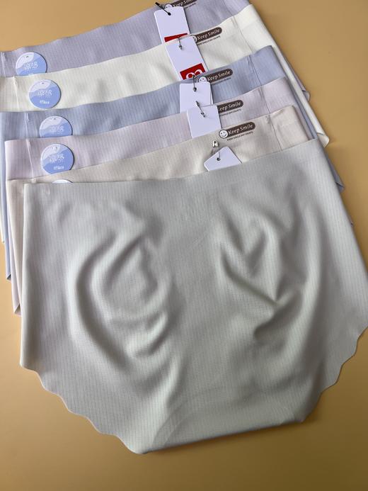 女士内裤凉感无痕内裤一片式中腰简约舒适包臀冰丝三角内裤1295035 商品图10