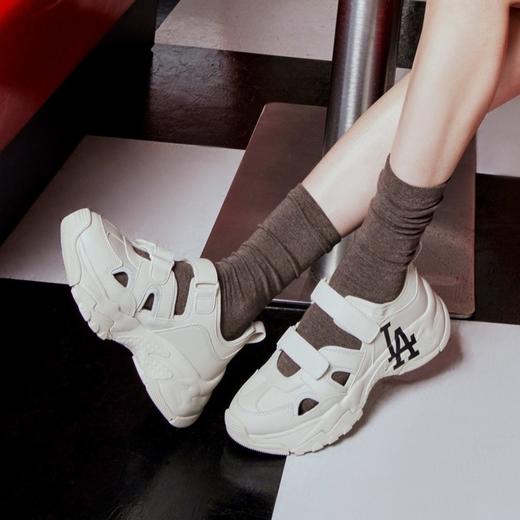 【专属】是心动的感觉#欣欣子同款魔术贴厚底镂空凉鞋！男女同款！上脚超级美！ 商品图11