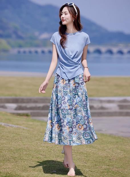 韩系短袖针织t恤衫套装裙，绝美碎花半身裙两件套YLN1337-1 商品图0