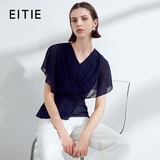EITIE爱特爱夏季新款V领收腰X型法式显瘦T恤上衣7813518 商品图0