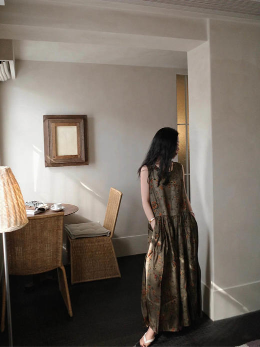 【高品质私服】【UW铜氨丝复古小碎花背心连衣裙】奢雅触感，亲肤悦己，释放随性洒脱之美G1287【无标出货 介意慎拍】CC 商品图2