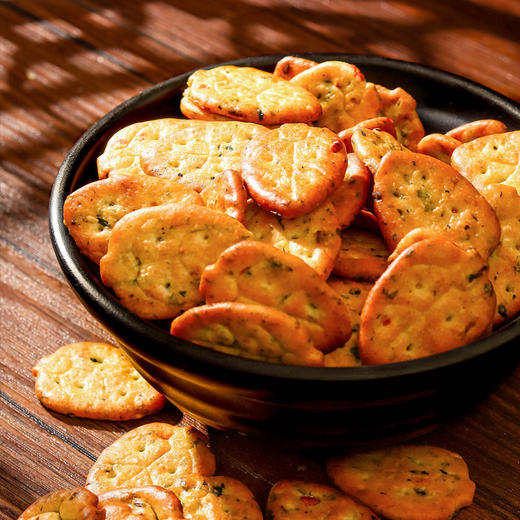 【超值60包❗美味十二蔬饼】集齐小菜园的多种蔬菜，咸香酥脆，欲罢不能，网红九蔬饼干薄脆小包装零食整箱咸味QQ 商品图0