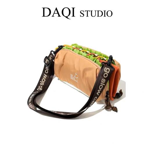 点此购买 Go slow cara*van热狗汉堡造型斜挎单肩包 sz 317921 商品图5