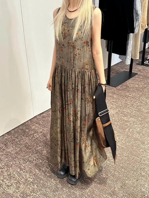 【高品质私服】【UW铜氨丝复古小碎花背心连衣裙】奢雅触感，亲肤悦己，释放随性洒脱之美G1287【无标出货 介意慎拍】CC 商品图1