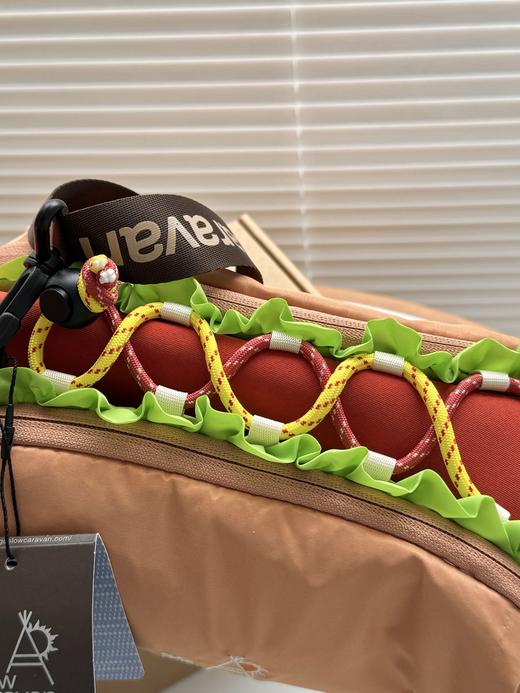 点此购买 Go slow cara*van热狗汉堡造型斜挎单肩包 sz 317921 商品图13