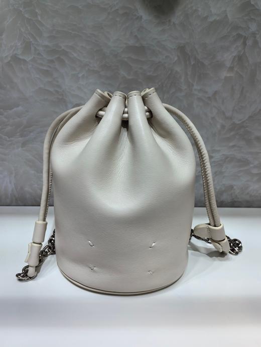 【预售3天】小众轻奢高级感水桶包2025新款链条抽绳束口单肩斜跨包XXX8908 商品图5