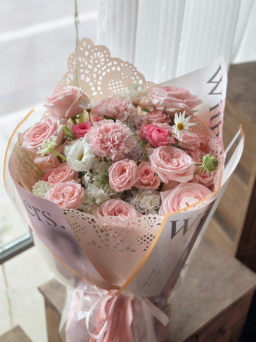 插花泥圆形花束 蕾丝花边 商品图1