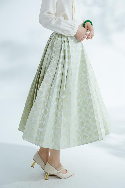 荷言GL 云舒 八达晕织金改良马面裙金绿色一片式围裹裙装 商品图2