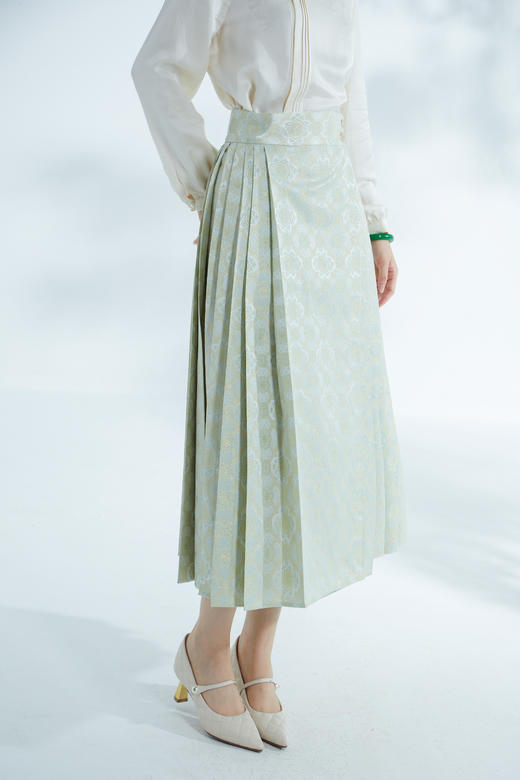 荷言GL 云舒 八达晕织金改良马面裙金绿色一片式围裹裙装 商品图1