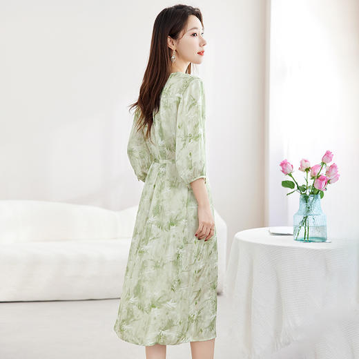 QS-82599730【休闲度假】原创桑蚕丝女装夏季新丝粘花螺真丝印花连衣裙女9730 商品图2