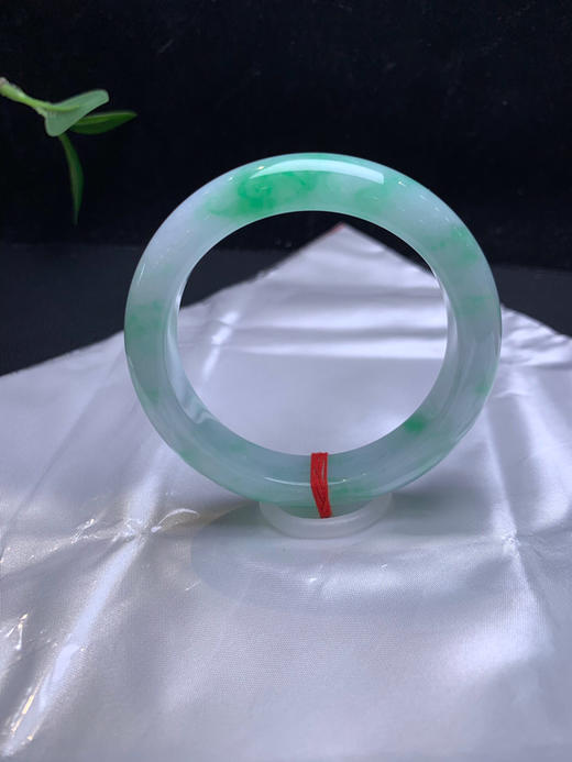 612897，55飘绿手镯，清新白底飘绿花，干净清新 商品图0