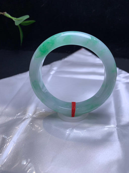 612897，55飘绿手镯，清新白底飘绿花，干净清新 商品图2