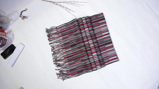 杞冠臻选 | YAKOO 超薄围巾高原风景羊湖款式 50%牦牛绒 50%羊毛 70*190cm 商品图9