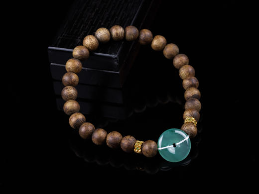 XY0203沉香+冰种翡翠平安扣手串 商品图1