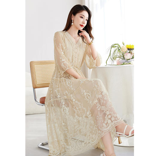 QS-82599326【100%桑蚕丝】重工顺纡绣花V龄连衣裙夏清凉显瘦大码中长裙9326 商品图2