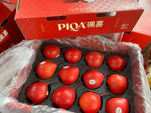 新西兰红梨礼盒  特级果，其他梨都是以清爽为主，这款梨感觉是被蜜蜂亲吻过，带着蜜意带着花香和果糖的甜。每一口都能吃出眯眯眼，每一口都能征服你。 商品图0