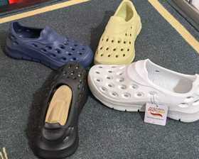 现货 斯凯奇洞洞鞋..最舒服的凉鞋了..就十几双