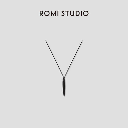 ROMI STUDIO 非金属棉绳项链 简约风黑色锥形吊坠项链 RWCRP32809 商品图0