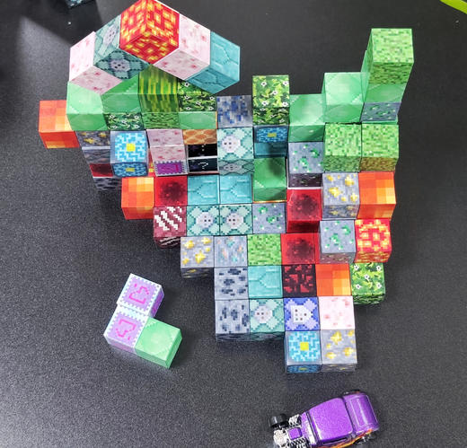 【我的世界大电影】上线啦！和孩子一起，打开脑洞，尽情创造，来方块世界吧！  现实版“我的世界”真香 电商同款200颗粒售价134.9元开团仅59.9 +1元换购积木公仔 款式随机 商品图5