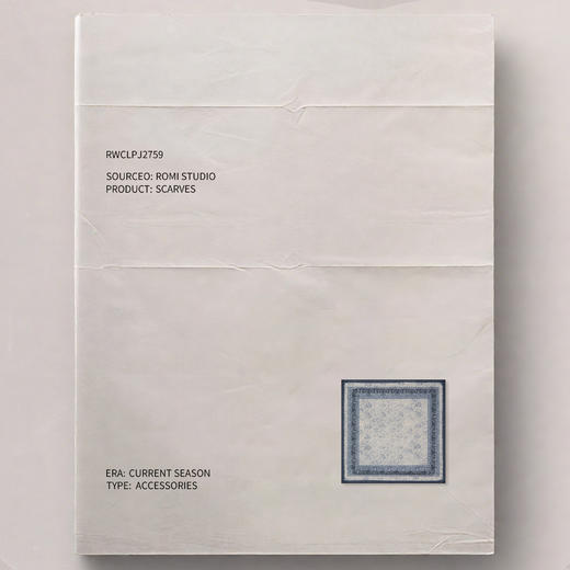 ROMI STUDIO民族度假风100%苎麻蓝染工艺印花方形丝巾 RWCLPJ2759【发货时效25天】 商品图1