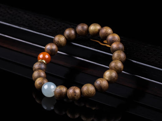 XY0295沉香+翡翠南红单圈手串 商品图6