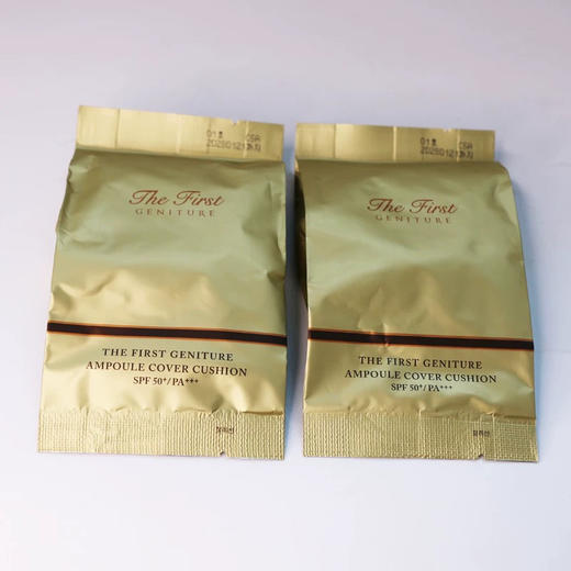 【买一得3】ohui欧惠气垫极致气垫套盒 送2个替换芯+粉底刷 商品图9