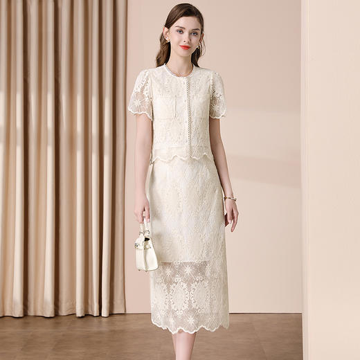 「自」全新升级【铂金会员293/天猫389/差价96】(99456)洛诗琳名媛气质蕾丝套装裙女夏季2025新款镂空绣花上衣半身裙两件套 商品图0