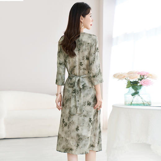 QS-82598850【细腻柔滑】夏季丝粘弹力缎印花中长裙21.9%桑蚕丝连衣裙女8850 商品图2