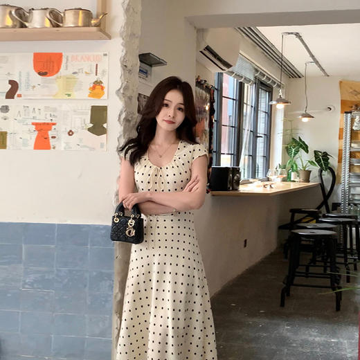 金蘑菇菇 洛月花神/重工斜裁解构 淑女温柔风连衣裙 商品图1