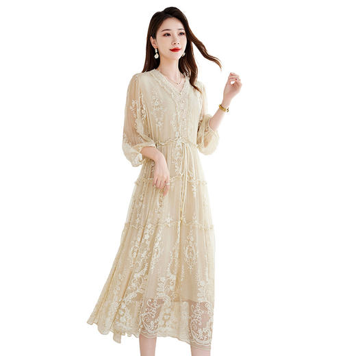 QS-82599326【100%桑蚕丝】重工顺纡绣花V龄连衣裙夏清凉显瘦大码中长裙9326 商品图4