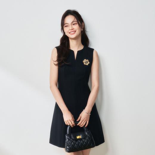 25夏季新款简约质感通勤百搭显瘦V领职业无袖短连衣裙黑色！ 商品图2