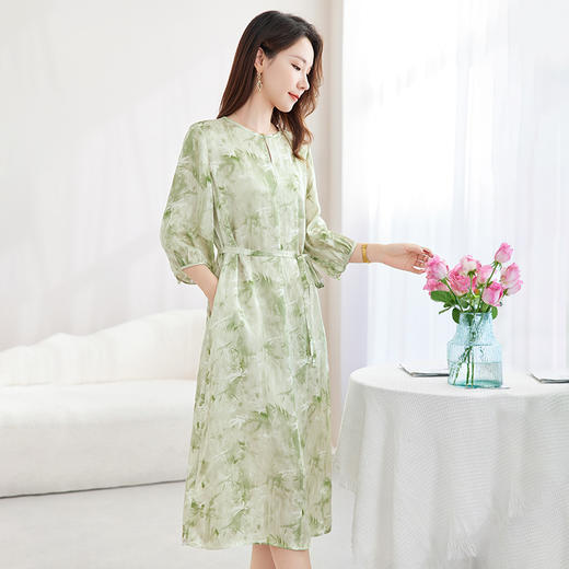QS-82599730【休闲度假】原创桑蚕丝女装夏季新丝粘花螺真丝印花连衣裙女9730 商品图1