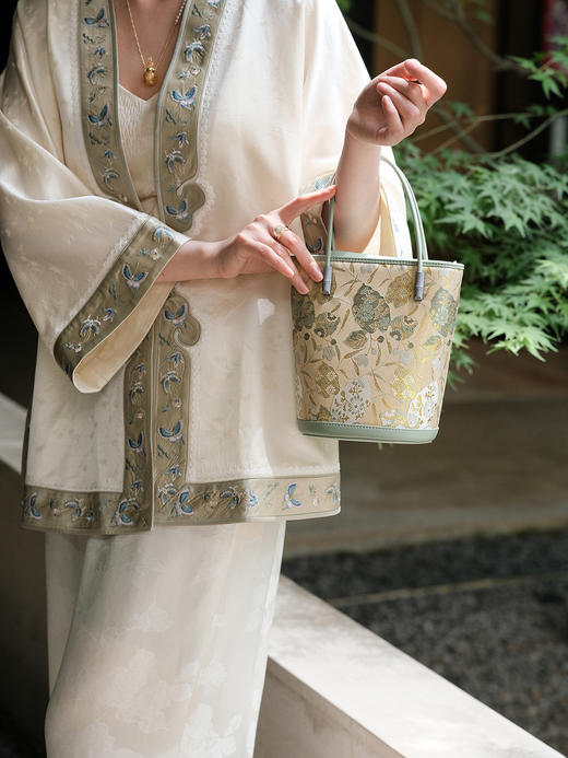 盛唐婧 |相宜手提包[特价品] 商品图4